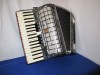Parrot pearlescent grey 80 bass accordion